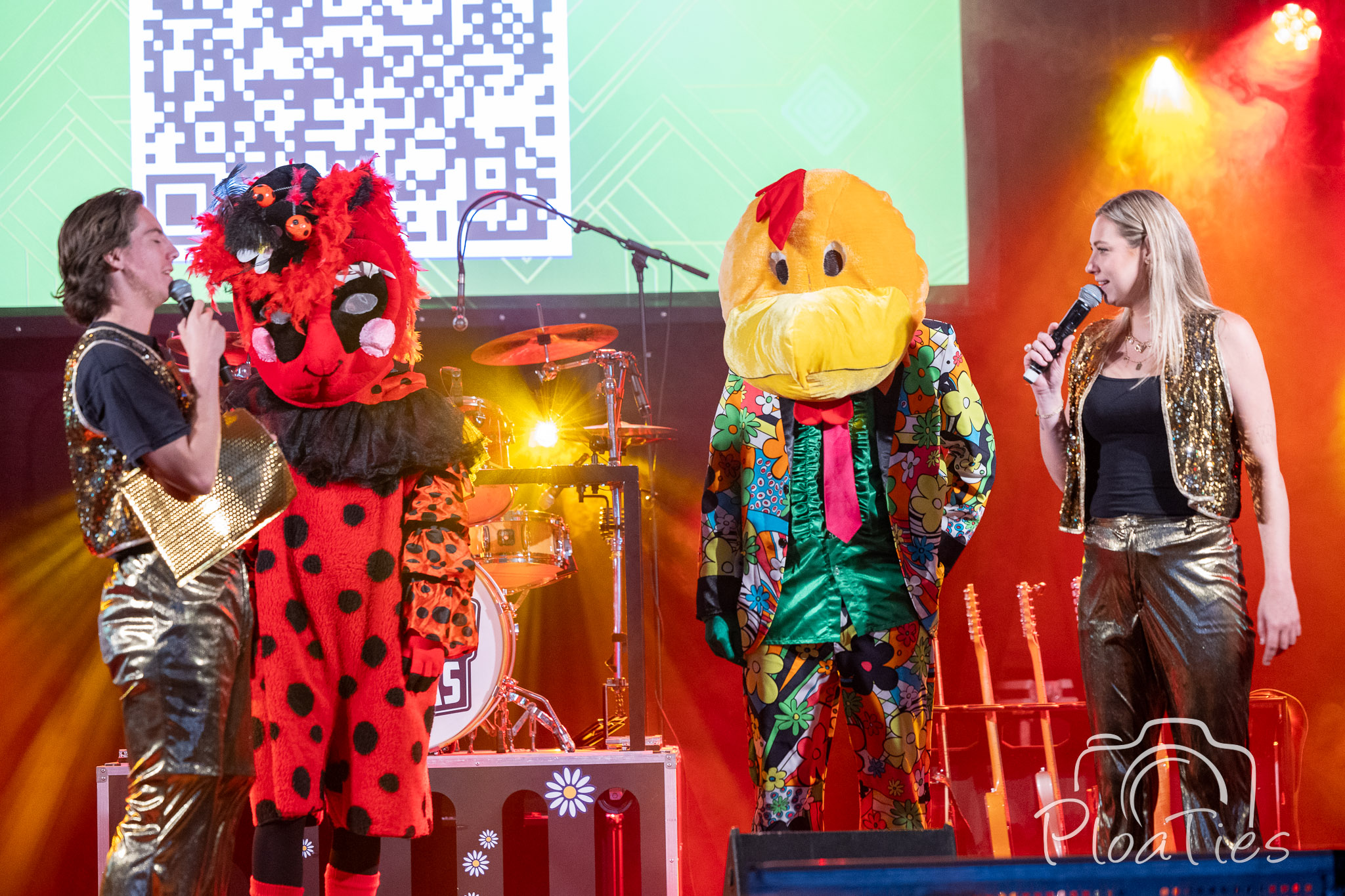 The Masked Singer Heino - vermomde zangers op het podium